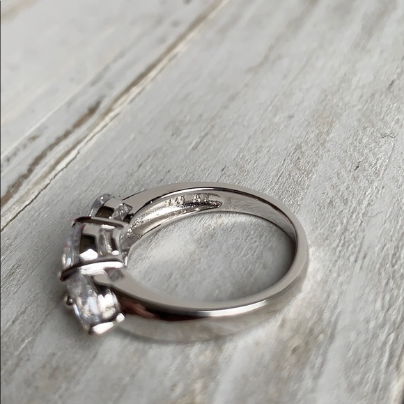 NEW Argento Vivo 3 Stone Sterling Silver Ring - Picture 7 of 8